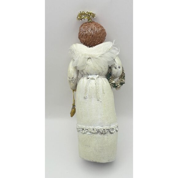 Vintage Primitive Angel Christmas Figurine Holding Wreath and Stars Rustic - Picture 2 of 8